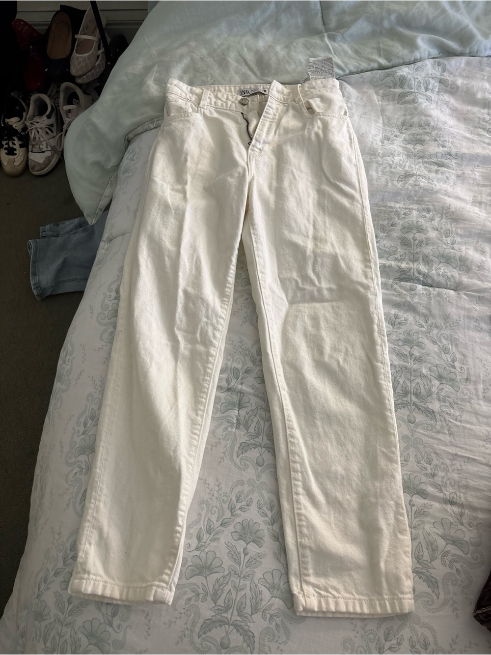 Zara White Straight Leg Women's Jeans